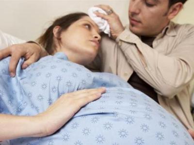 1. Bị sốt cao trong thời kỳ đầu mang thai 1