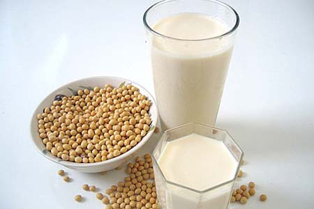 4 điều nên tránh khi uống sữa đậu nành 1
